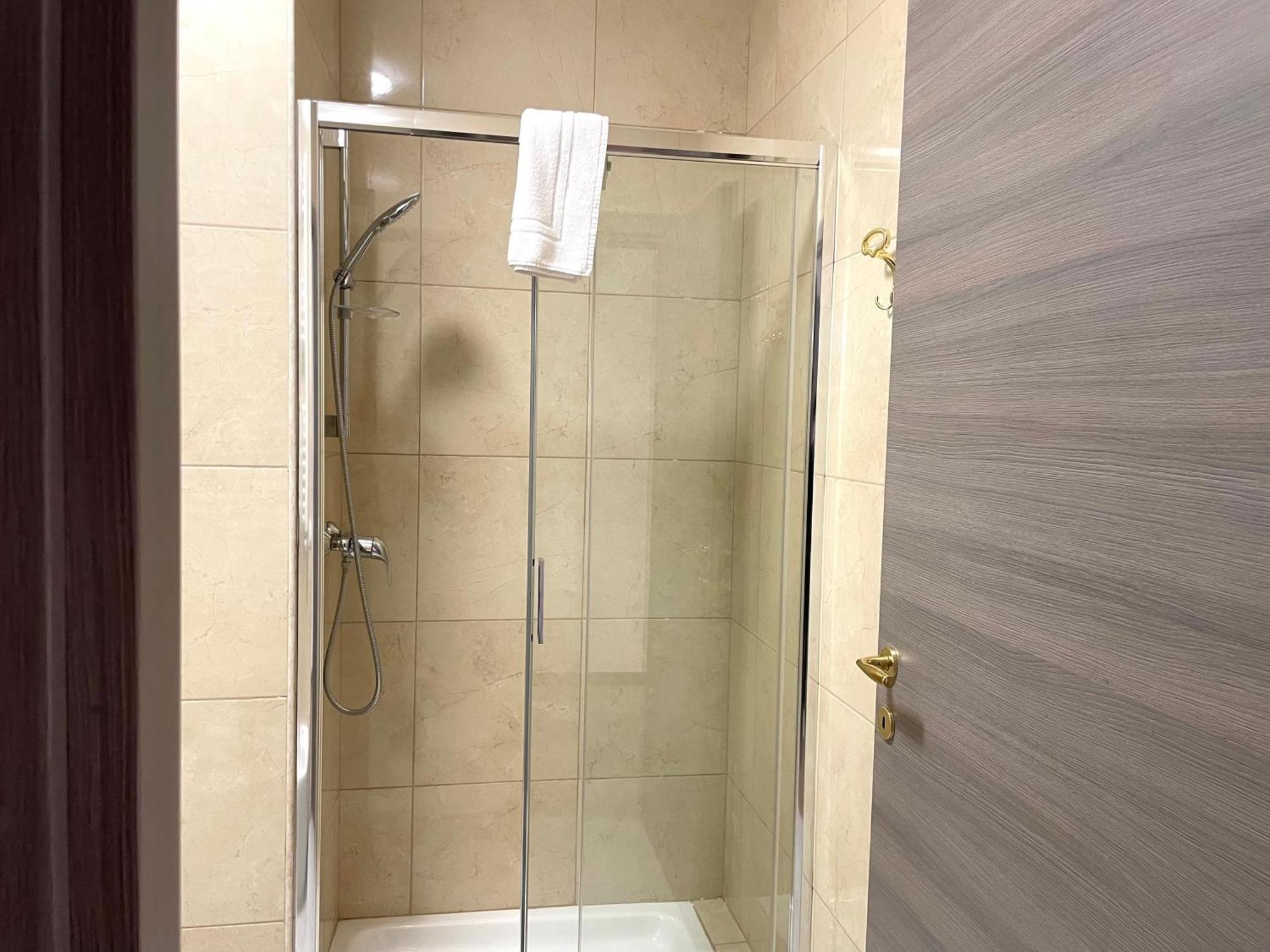 Fiera Rooms Верона Экстерьер фото