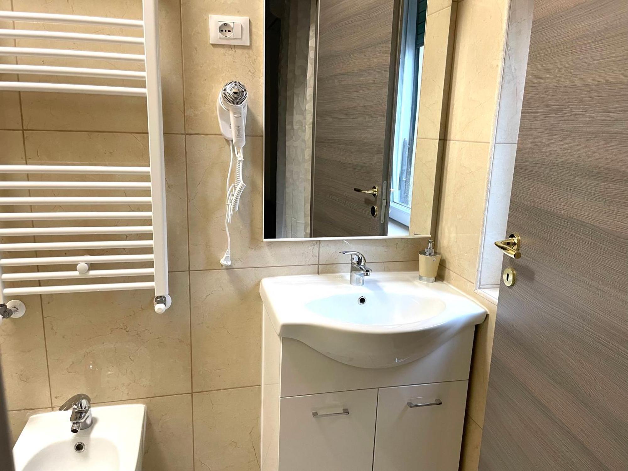 Fiera Rooms Верона Экстерьер фото